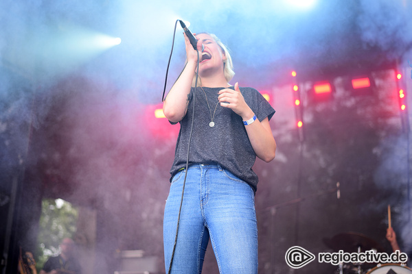 Nicht zu überhören - Rockig: Live-Bilder von PZZL beim Trebur Open Air 2017 