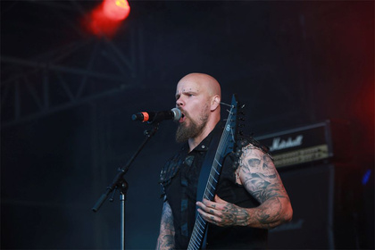 Das Herz am rechten Fleck - Fotos der finnischen Band Wolfheart live beim Wacken Open Air 2017 