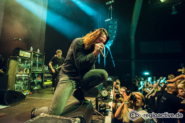 Alles andere als einschläfernd - Live-Bilder von While She Sleeps als Support von Architects in Wiesbaden 