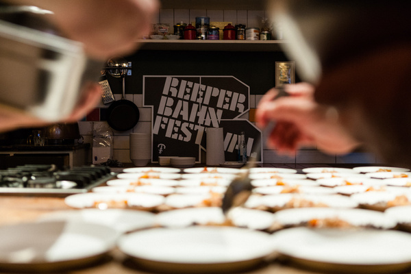 Äußerst reichhaltig - Geschmackvoll: Reeperbahn Festival 2017 bestätigt weitere 61 Bands 