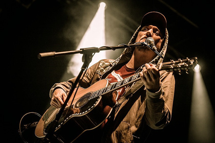 Mit dickem Bass - Fetzige Fotos von den Ohrbooten live beim Rock im Hinterland 2017 