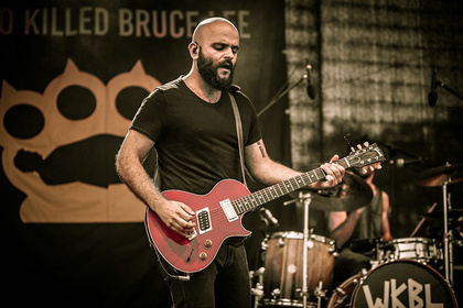 Wer denn nun? - Eindrückliche Bilder von Who Killed Bruce Lee live bei Rock im Hinterland 2017 