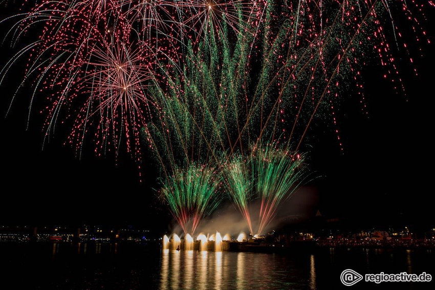 Großes Musikfeuerwerk beim Museumsuferfest Frankfurt 2017