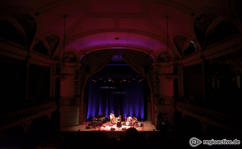 SOMI (live in Heidelberg, 2017)