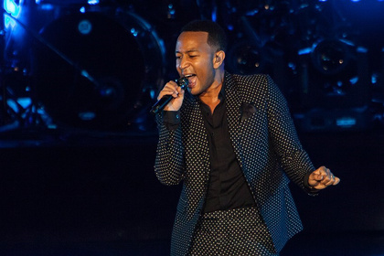 Positionswechsel - Stylish: Bilder von John Legend live in der Jahrhunderthalle Frankfurt 