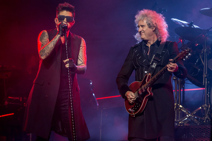 Alt + jung - Groß: Live-Bilder von Queen + Adam Lambert in der Münchner Olympiahalle 