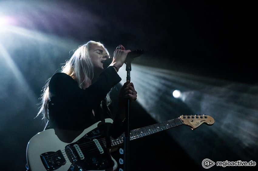 PVRIS (live in Hamburg, 09.11.2017)