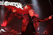 Helloween jagen einen Metal-Orkan durch die Porsche-Arena Stuttgart