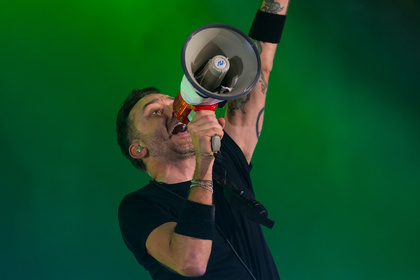 Am Anschlag - Explosiv: Fotos von Rise Against live in der Festhalle Frankfurt 