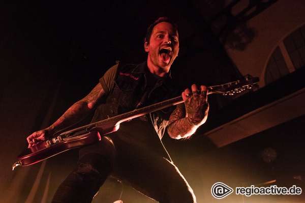 Verrückt - Live-Bilder von Sleeping With Sirens als Special Guest von Rise Against in Frankfurt 