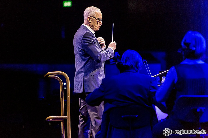 James Newton Howard (live in Mannheim 2017)