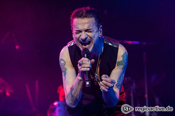 Exaltiert - Depeche Mode: Live-Bilder der Superstars in der SAP Arena Mannheim 