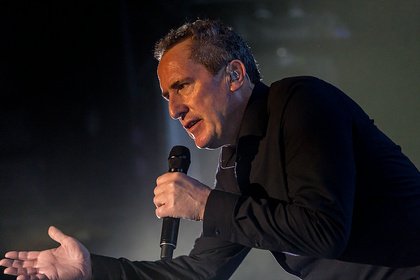 Entspannter Abend - OMD feiern in der Stadthalle Offenbach eine fröhliche Synth-Pop-Party 