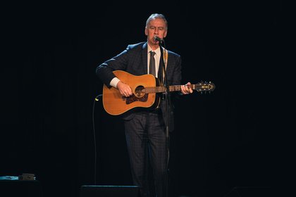 Aussie-Dandy - Robert Forster: Bilder des Go-Between live im Karlstorbahnhof Heidelberg 