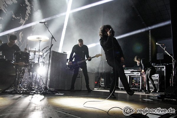 Dancing on the corpses' ashes - At The Drive-In machen im Schlachthof Wiesbaden keine Gefangenen 