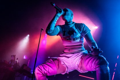 Frauen vor! - Extrem: Fotos von Fever Ray live im Docks in Hamburg 