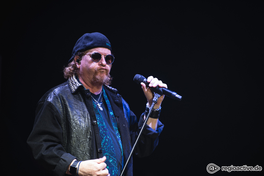 TOTO (live in Offenbach, 2018)