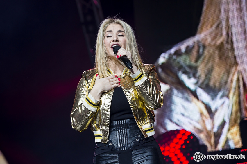 Beatrice Egli (live von der Schlagernacht des Jahres, SAP Arena Mannheim, 2018)