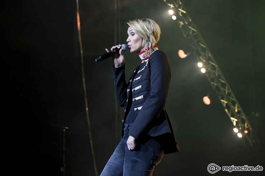 Anna-Maria Zimmermann (live bei der Schlagernacht des Jahres 2018 in Mannheim)