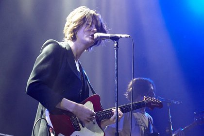 Auch aus Manchester - Live-Bilder von Blossoms als Opener von Noel Gallagher in Wiesbaden 