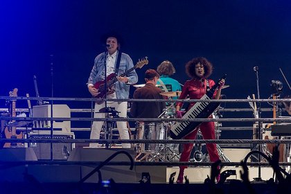 In der Mitte - Ekstatisch: Live-Bilder von Arcade Fire in der Festhalle Frankfurt 