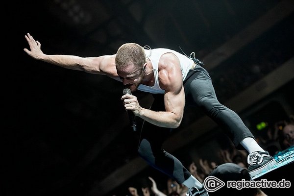 Viel Konfetti - Umjubelt: Bilder von Imagine Dragons live in der Festhalle Frankfurt 