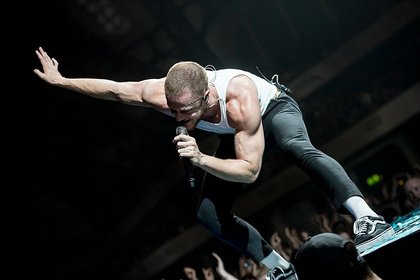 Viel Konfetti - Umjubelt: Bilder von Imagine Dragons live in der Festhalle Frankfurt 