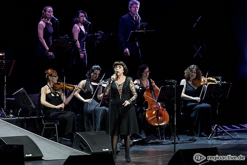 Mireille Mathieu (live in Frankfurt 2018)