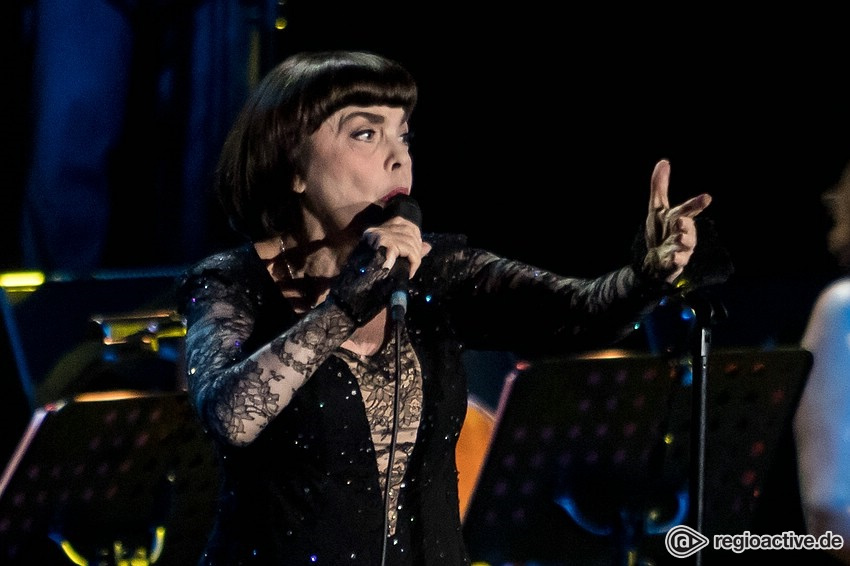 Mireille Mathieu (live in Frankfurt 2018)