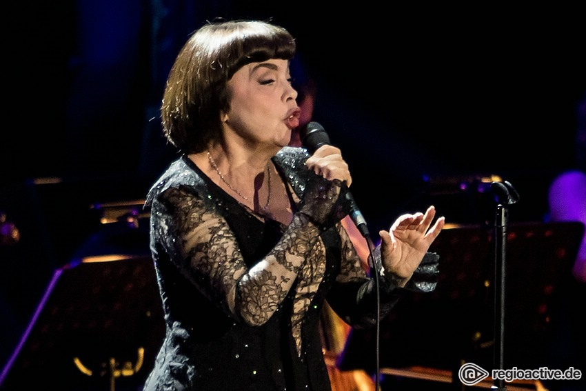 Mireille Mathieu (live in Frankfurt 2018)