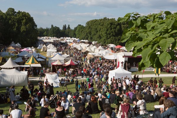 Mittelalterliches Ambiente - Schandmaul, Die Streuner und Deloraine treten beim Spectaculum Worms 2024 auf 