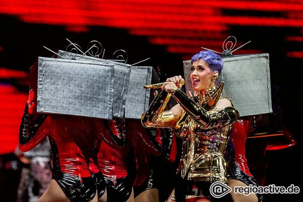 Auf allen Ebenen - Spektakulär: Live-Fotos von Katy Perry in der Lanxess Arena in Köln 