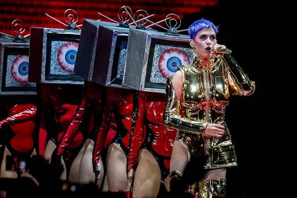 Knalliges Popspektakel - Katy Perry zeigt in Köln alte Stärken und eine neue Seite 