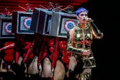 Katy Perry zeigt in Köln alte Stärken und eine neue Seite
