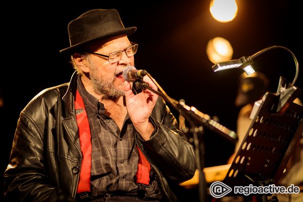 "Be charming, David" - Pere Ubu umschiffen im Heidelberger Karlstorbahnhof die Nostalgie-Falle 