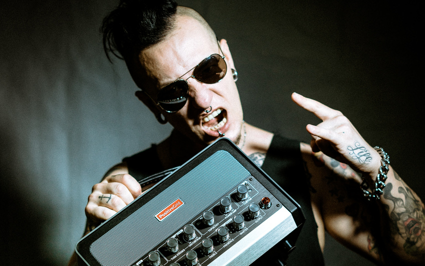 Unboxing: Fabz Black zeigt euch den BIAS Head von Positive Grid!