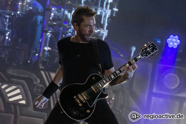 Lieblinge der Kritiker - Nickelback zeigen sich in der Festhalle Frankfurt von zwei Seiten 