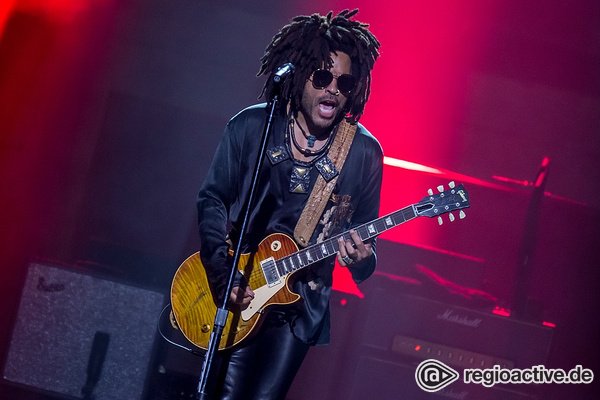 Mit Stil - Lenny Kravitz: Bilder des Rockstars live in der Frankfurter Festhalle 