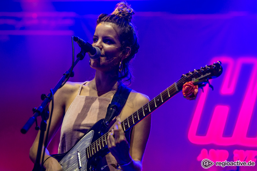 Hinds (live in Mannheim, 2018)