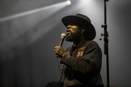 It's a shame on you - Mitreißend: Young Fathers live beim Maifeld Derby 2018 