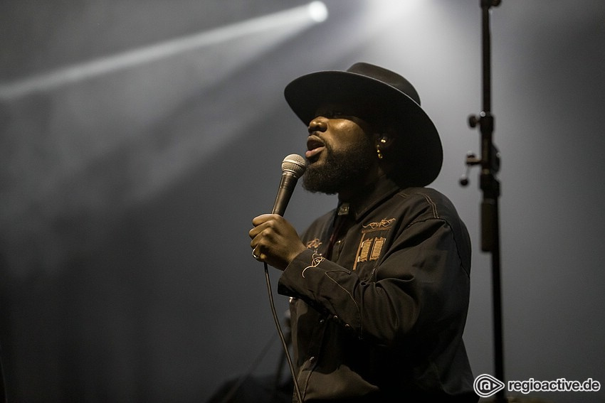 Young Fathers (live in Mannheim 2018)