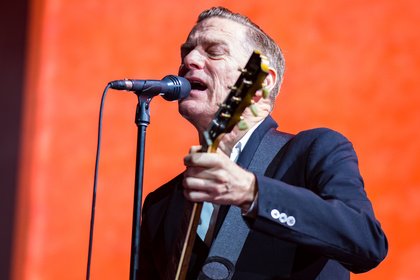 Sympathischer Auftritt - Bryan Adams: Live-Fotos des Kanadiers aus der SAP Arena in Mannheim 