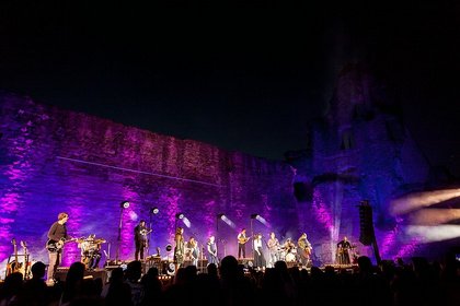 Folk statt Pop - Imposant: Live-Bilder von Angelo Kelly & Family live beim Burgsommer Neuleiningen 