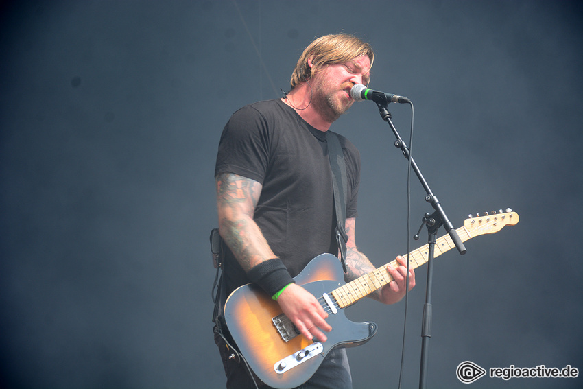 Massendefekt (live auf dem Happiness Festival, 2018)