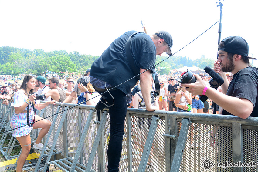 Blackout Problems (live beim Happiness Festival, 2018)