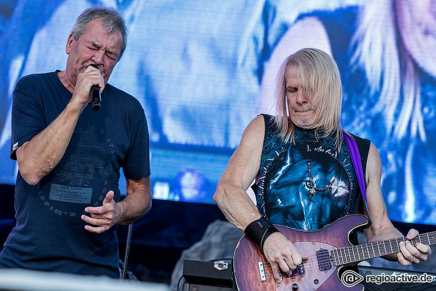 Ein purpurnes sommerliches Vergnügen - Deep Purple sagen dem SparkassenPark Mönchengladbach lange Lebewohl 