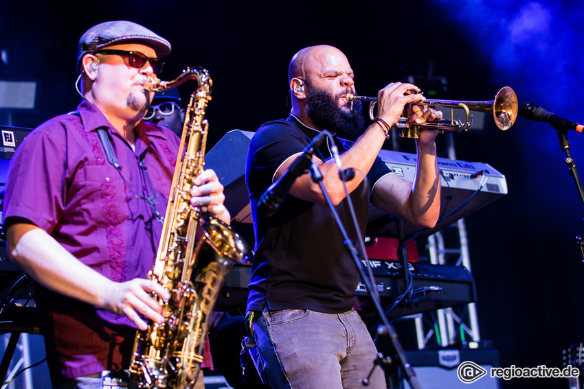 The Roots (live in Köln, 2018)