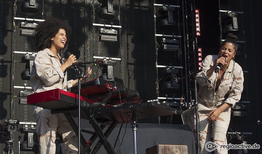 Ibeyi (live in Stuttgart, 2018)