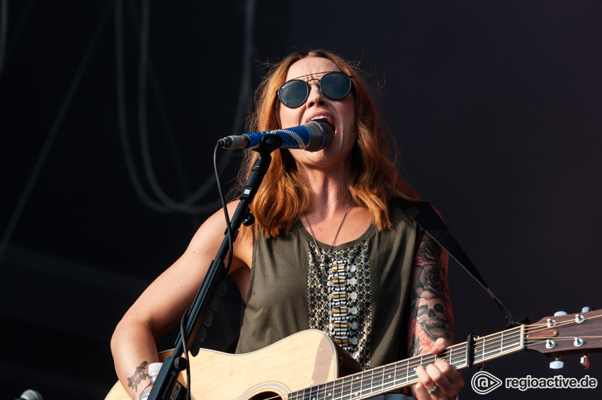 Amy MacDonald (live beim Deichbrand Festival 2018)