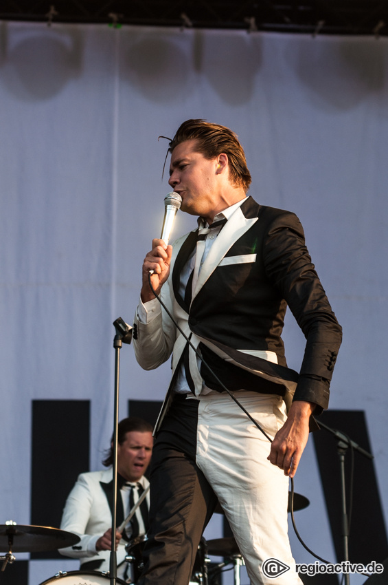 The Hives (live beim Deichbrand Festival 2018)